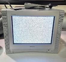 2003 Sony Trinitron Color Gaming TV