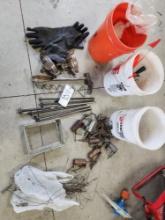 LOT OF ANIMAL TRAPS WITH ACCESSORIEA