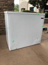 Magic Chef 7.0 cu. ft. Chest Freezer*DOES NOT GET COLD*PREVIOUSLY INSTALLED*