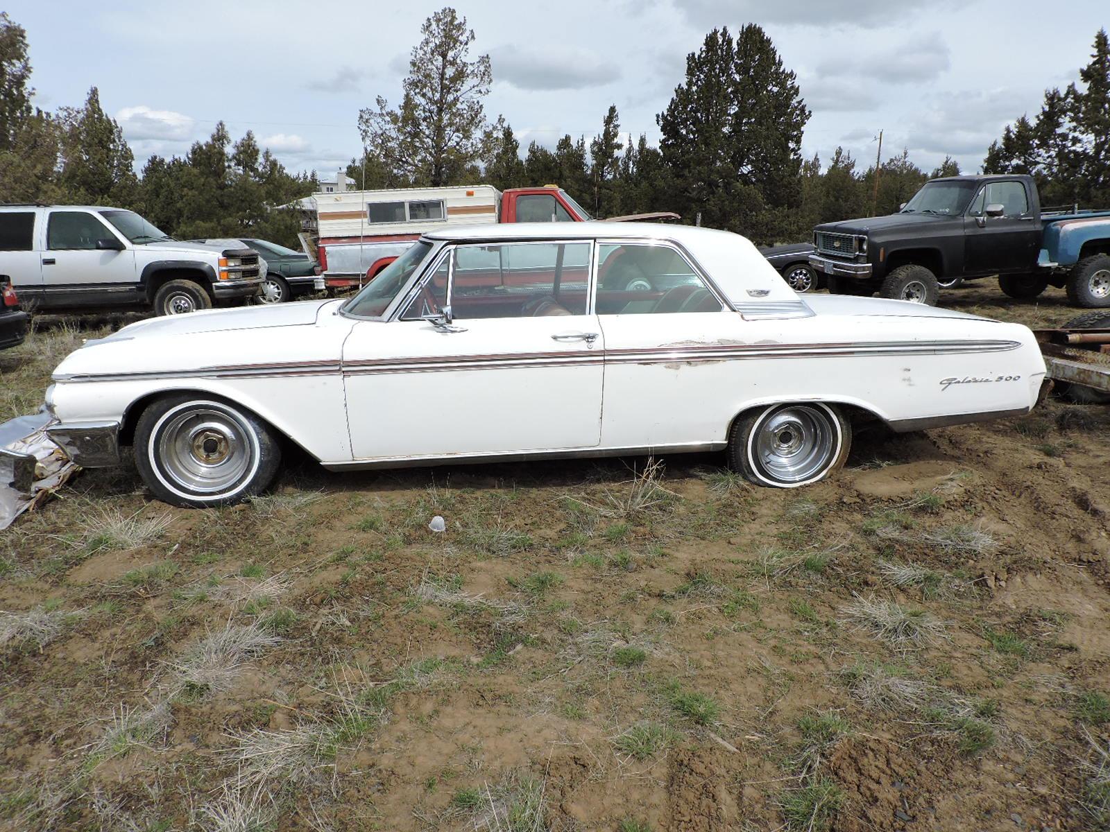 1962 Ford Galaxy 500 Coupe - Manual Transmission / 2 Sets of Bumpers