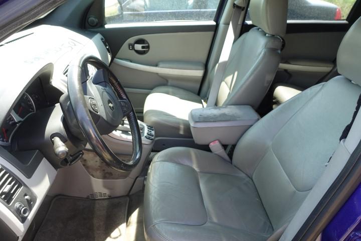 #5905 2005 CHEVY EQUINOX 105855 MILES AM FM CD PLAYER SUN ROOF COLD AC GOOD