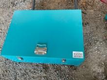 METAL TOOLBOX WITH VARIOUS SIZE RATCHET STRAPS WITH J HOOKS,
