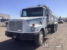 (Phoenix, AZ) 1990 WhiteGMC WG T/A Dump Truck Runs & Moves, Upper Operates