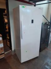 VISSANI 7 cu. ft. Convertible Upright Freezer/Refrigerator*PREVIOUSLY INSTALLED*