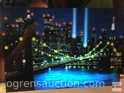 Art - Lighted moving picture, New York Cityscape, beveled mirrored rim, 15.75"wx11.75"hx3"d