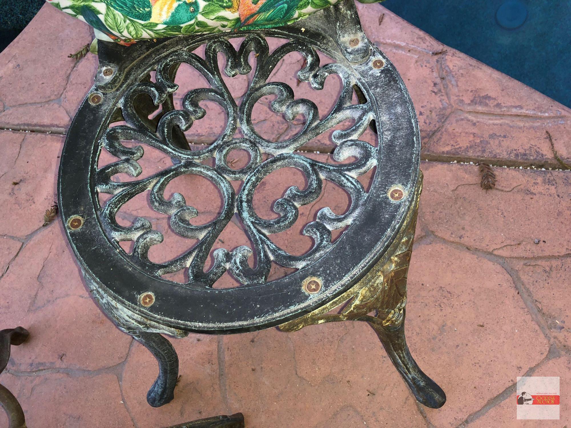 Yard & Garden - cast aluminum bistro table & 2 chairs, grapes motif, 24"wx26"h