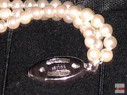 Jewelry - Bracelet - triple strand pearl bracelet w/ G silver lobster