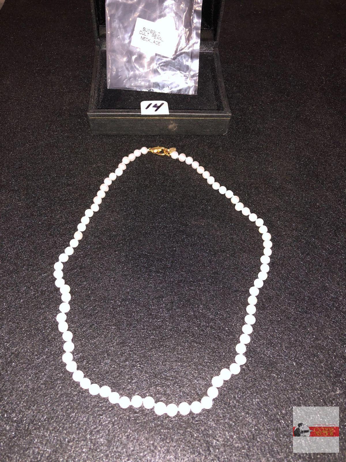 Jewelry - Necklace -JC Lind cult pearls necklace marked 14KGE