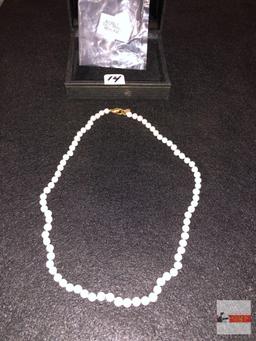 Jewelry - Necklace -JC Lind cult pearls necklace marked 14KGE