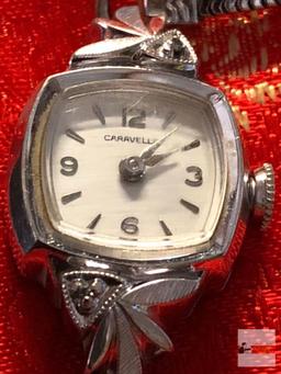 Jewelry - vintage Caravelle women's wrist watch