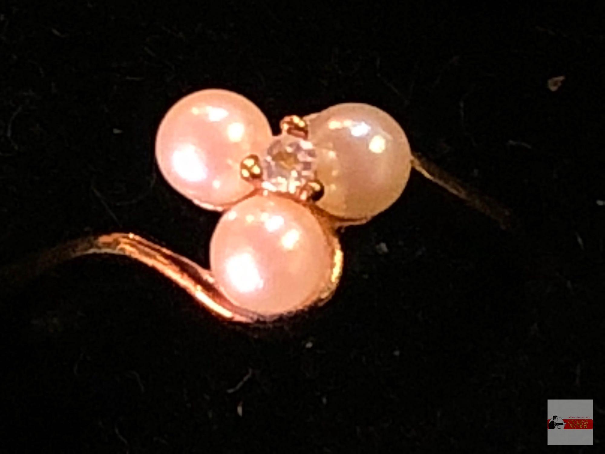 Jewelry - Ring - triple cluster pearls with clear stone center