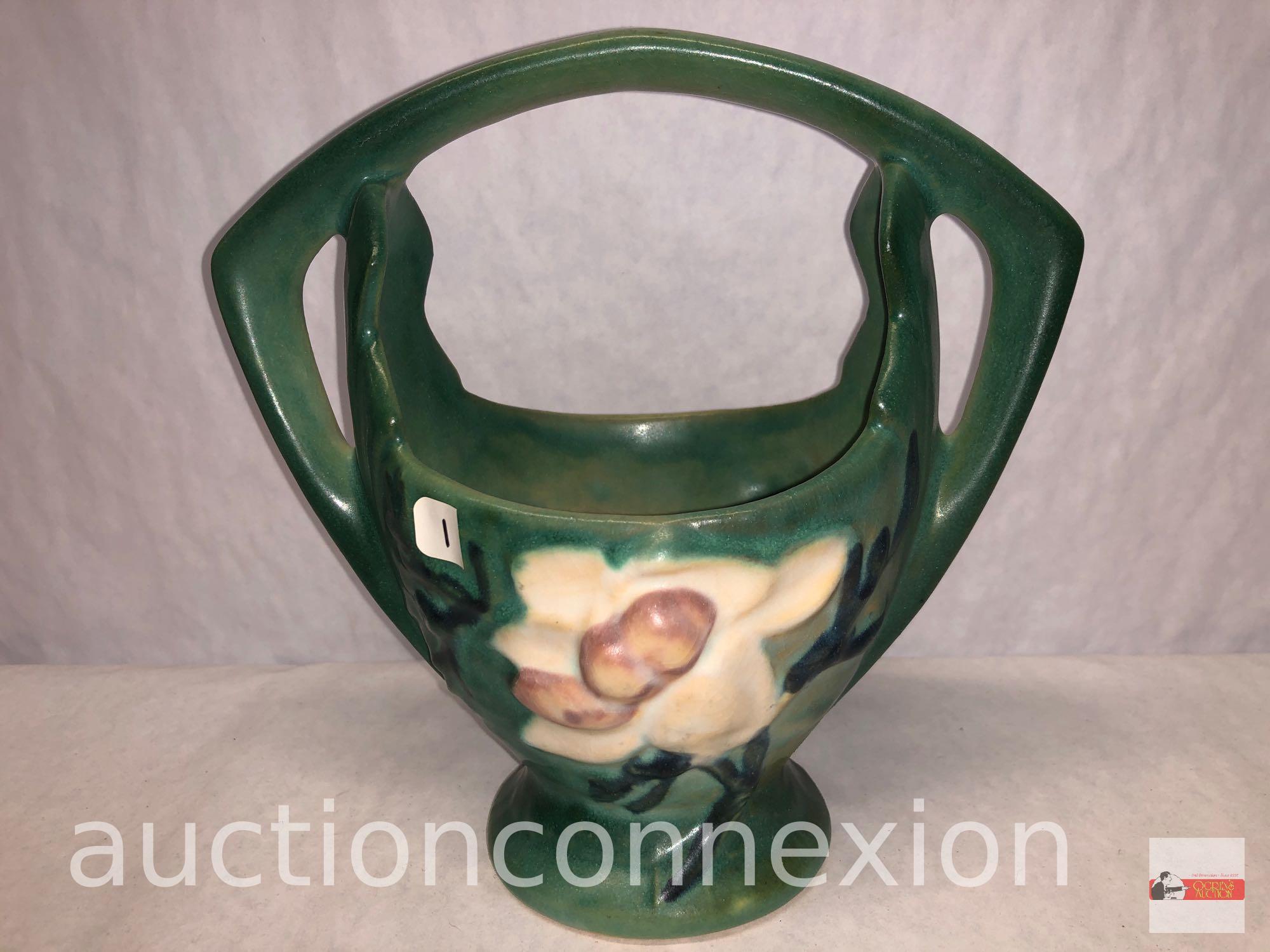 Pottery - Roseville - Magnolia #383-7, green, Magnolia is a late period line introduced by Roseville