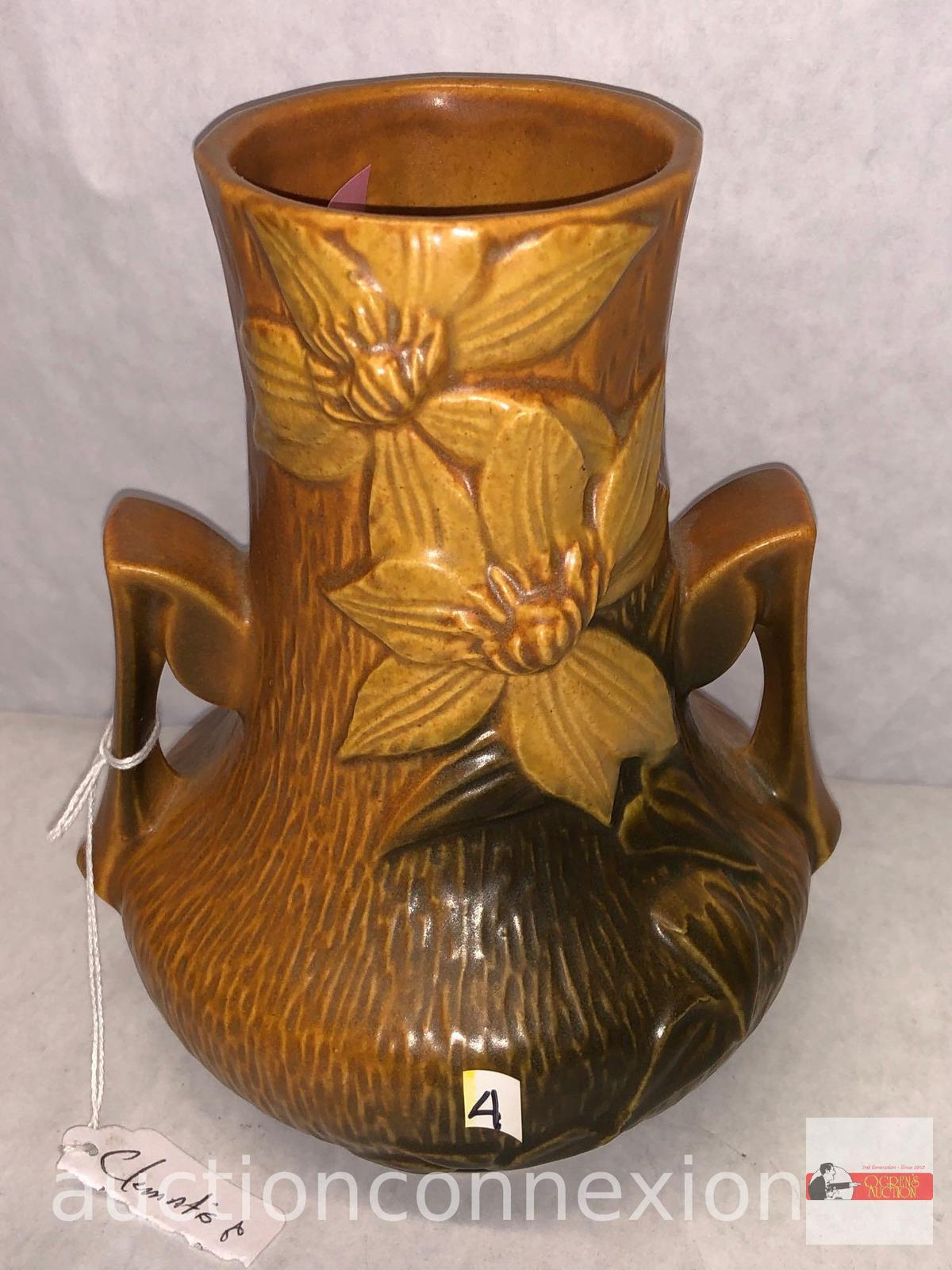Pottery - Roseville - USA #106-7, brown