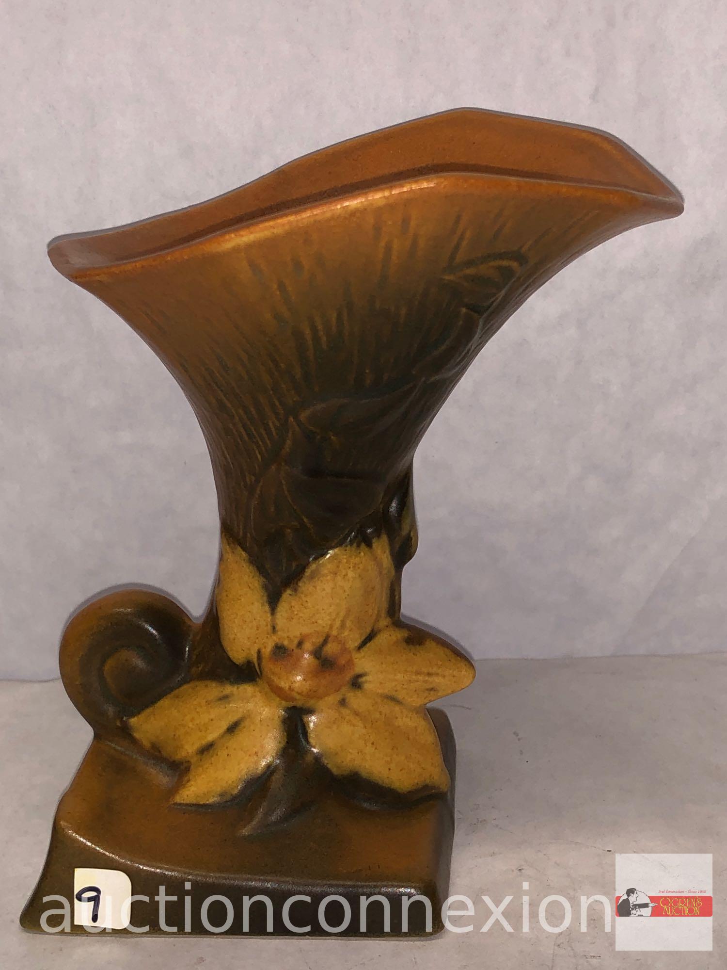 Pottery - Roseville - USA #190-6, brown, Clematis is a late period pattern introduced by Roseville P