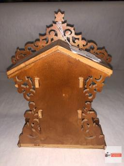 Clock - Wooden dresser clock, 8"h