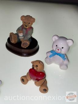 Figurines - Bears, small bears and San Francisco wooden cable car