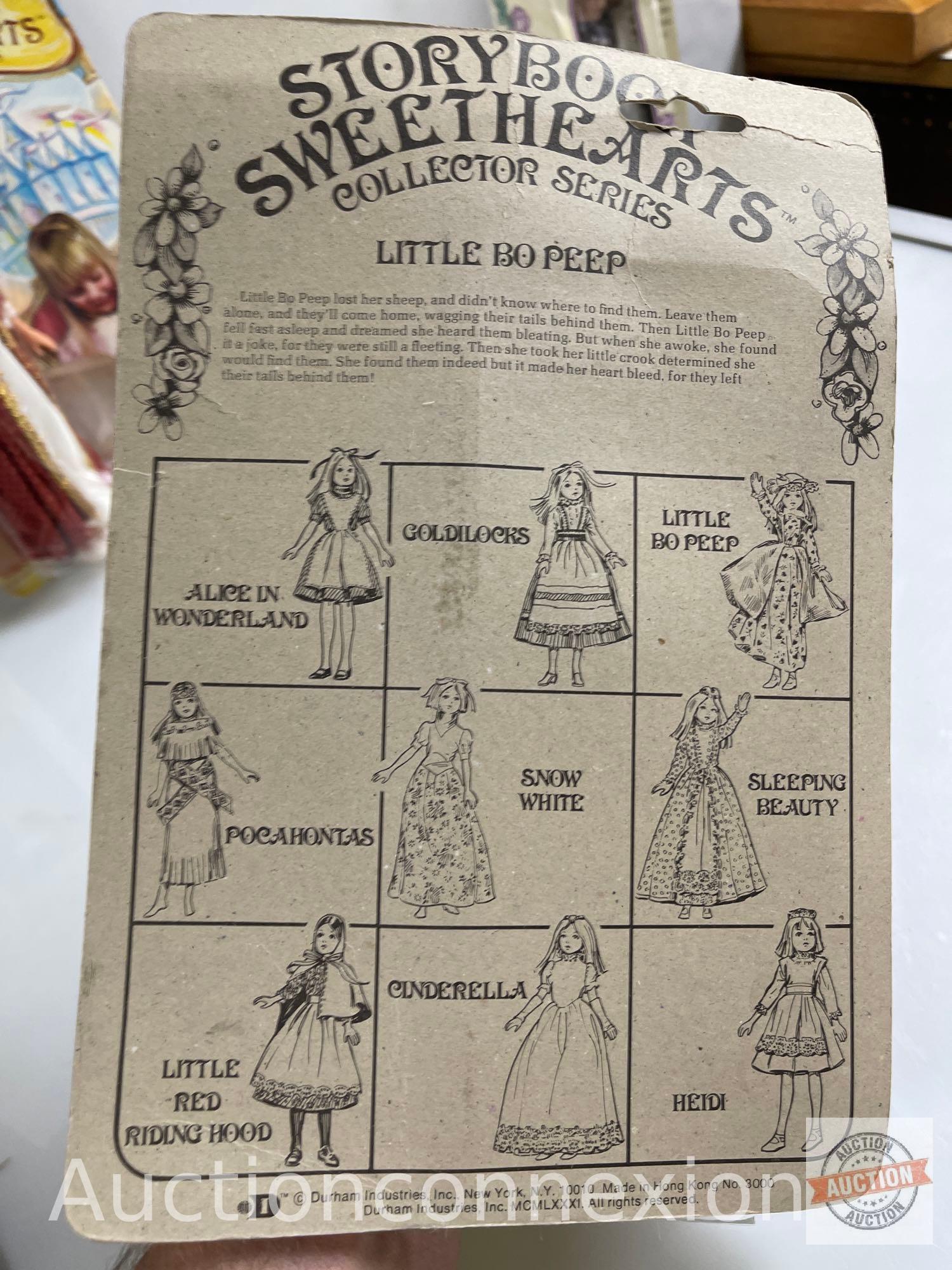 Dolls - 6 small dolls