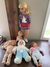 5 dolls  Cabbage Patch Doll and others