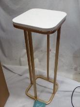 Kate & Laurel Credele Marble Drink Table – white/gold
