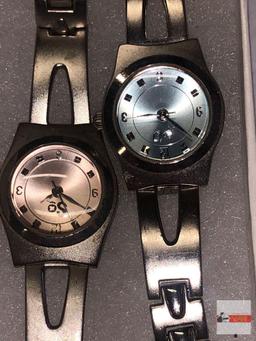 Jewelry - 2 women's wrist watches