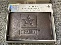 US Army Genuine leather wallet in orig. box, US Armed Forces Collection