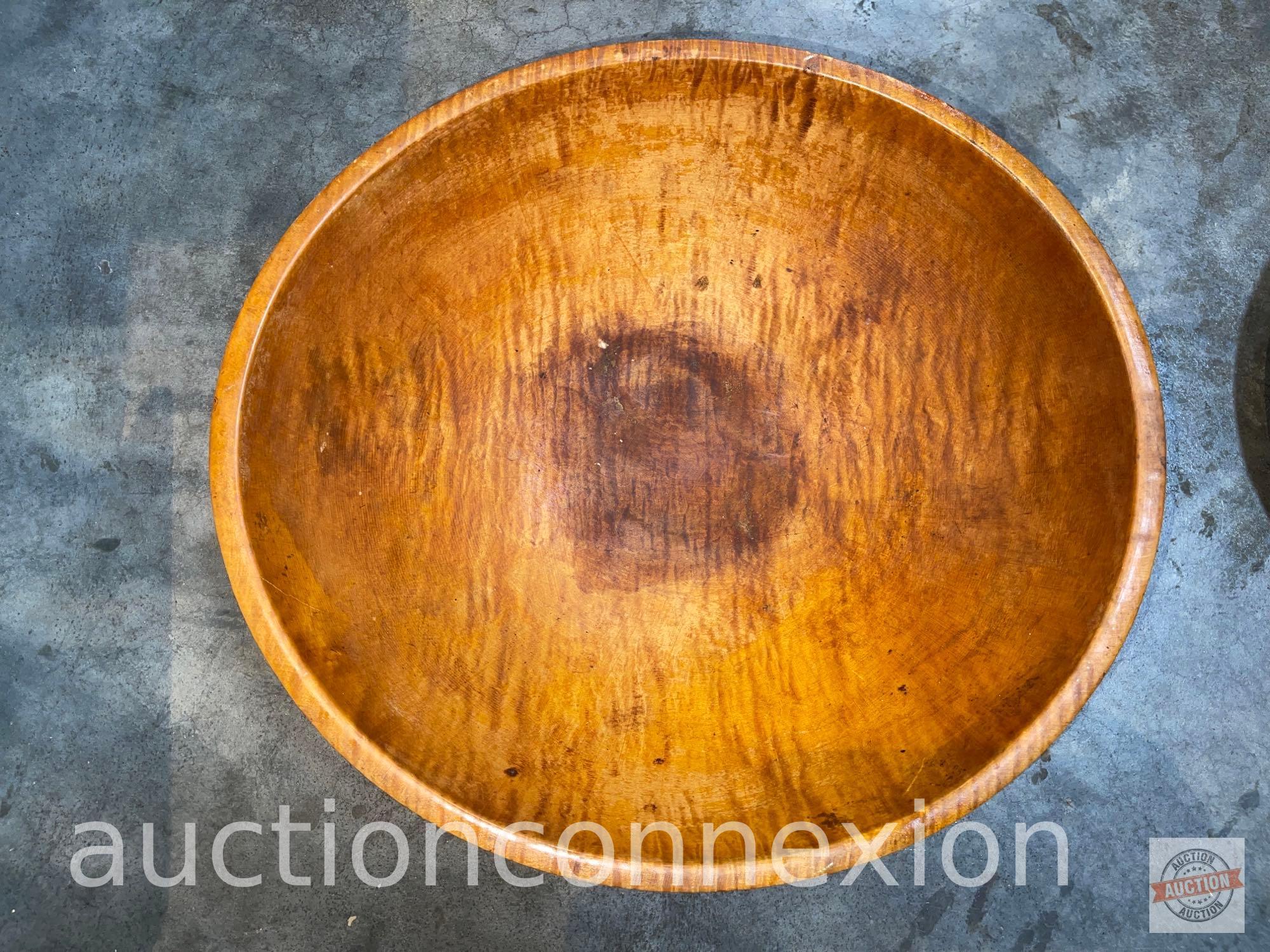 Vintage Kitchenware - Large wooden bowl, baking pans and Moulin juicer