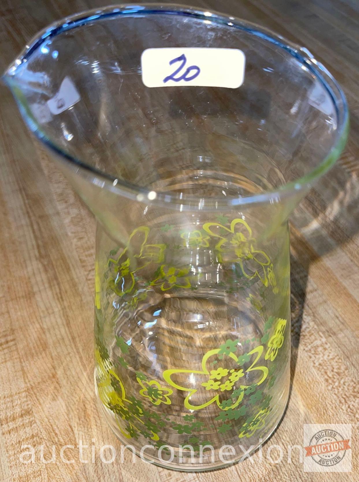 Vintage Pyrex juice pitcher and set of Pyrex salt/pepper shakers