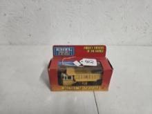 Ertl mighty movers IH 350 hauler truck 1/80 scale #1852 box is good