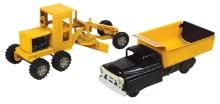 Toy Construction Vehicles (2), Marx Power Grader & Lumar Dump Truck, presse