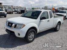 2015 Nissan Frontier 4x4 Extended-Cab Pickup Truck Runs & Moves) (Cracked Windshield, Body Damage
