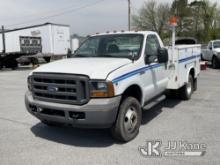 2005 Ford F350 4x4 Service Truck Runs Rough & Moves, Body & Rust Damage, Liftgate Not Operating, Lif