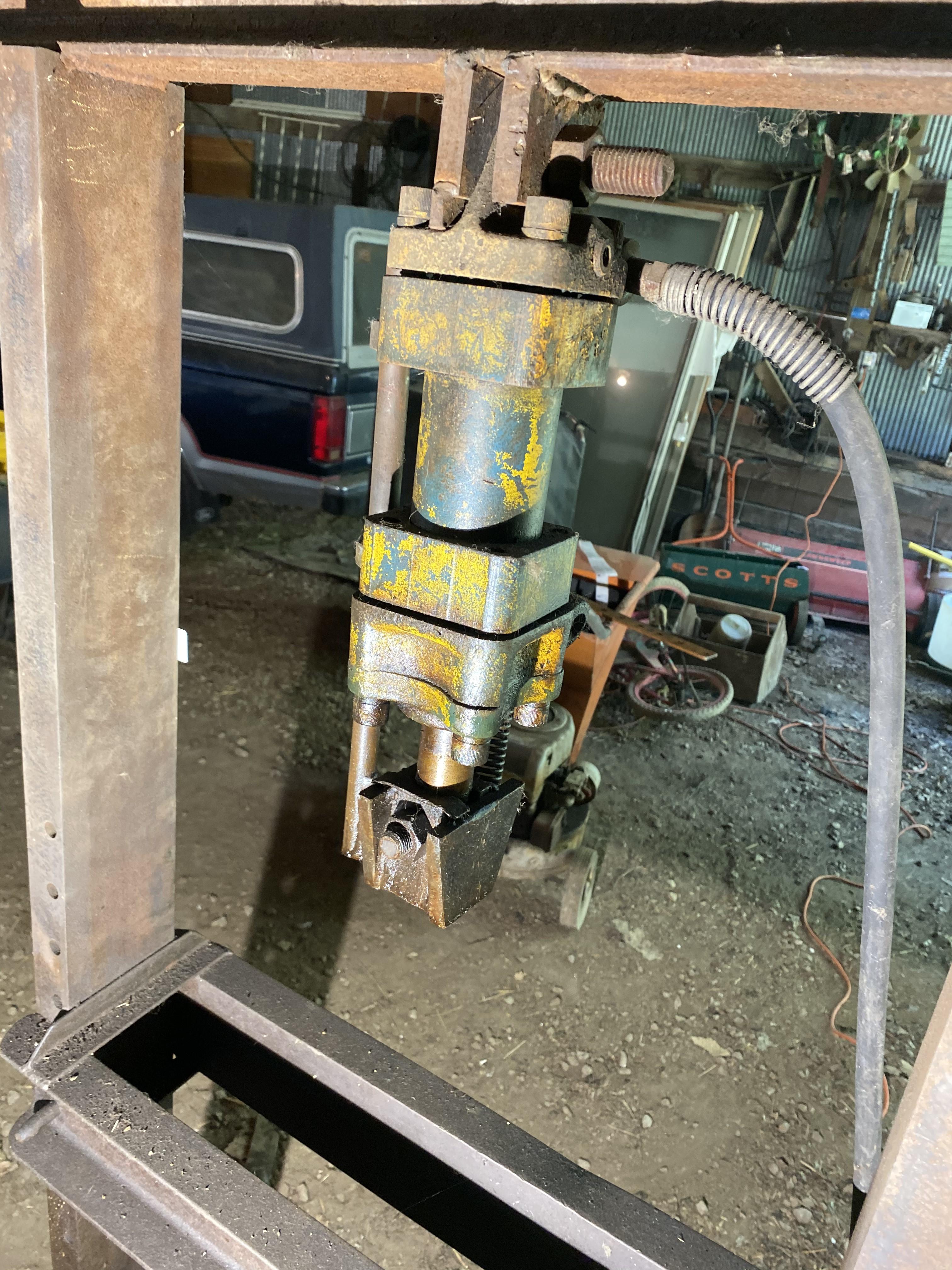 Large upright hydraulic press