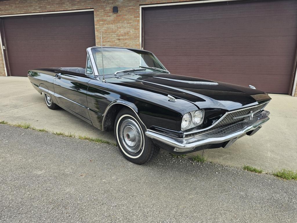 1966 Ford Thunderbird