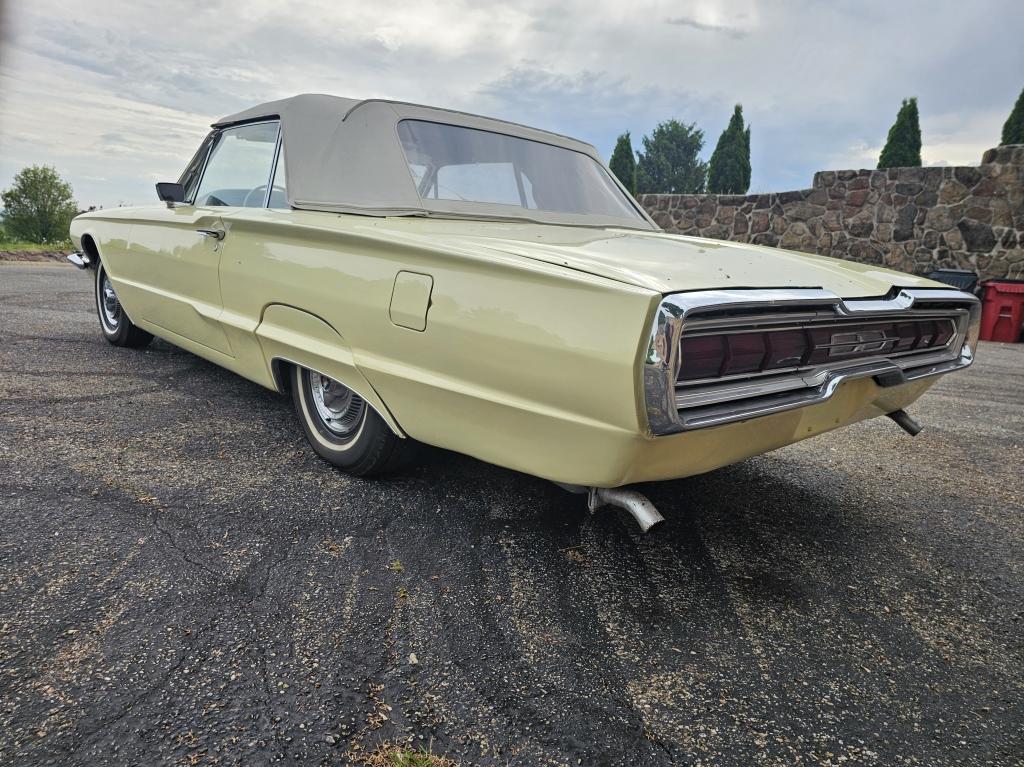 1966 Ford Thunderbird