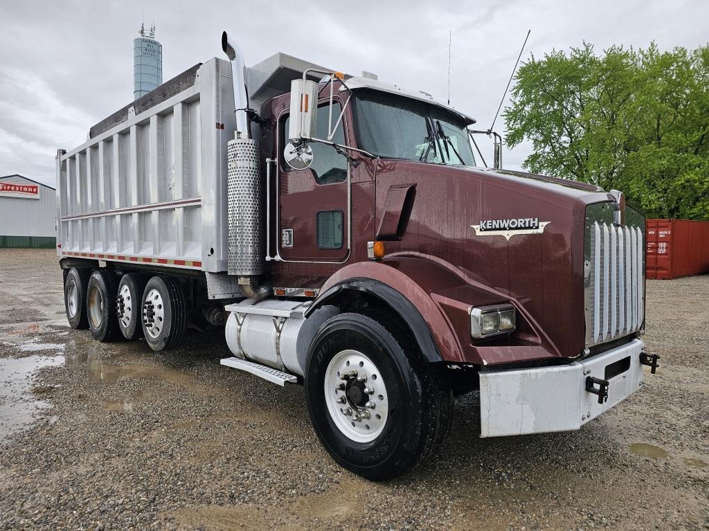 2000 Kenworth T800 Quad Axle Dump Truck