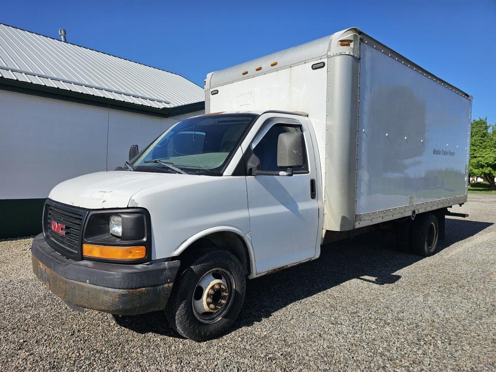 2005 GMC 3500 Box Truck