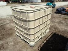 250 Gallon Plastic Tote in Cage