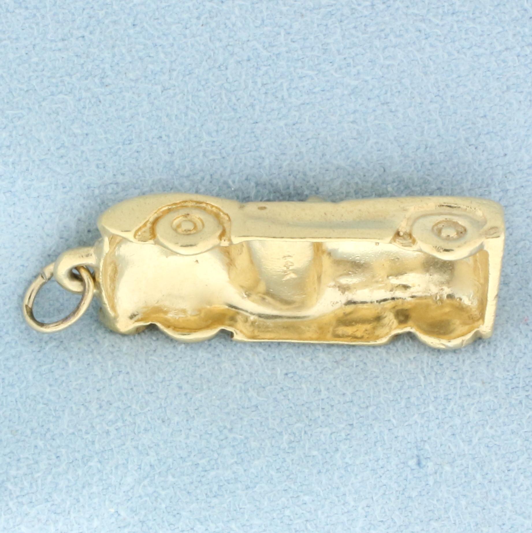 Vintage Convertible Car Pendant In 14k Yellow Gold