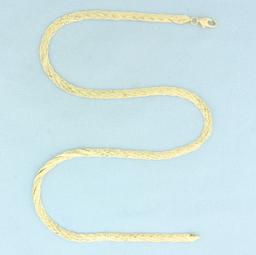 Unique Twisting Herringbone Link Chain Necklace In 14k Yellow Gold