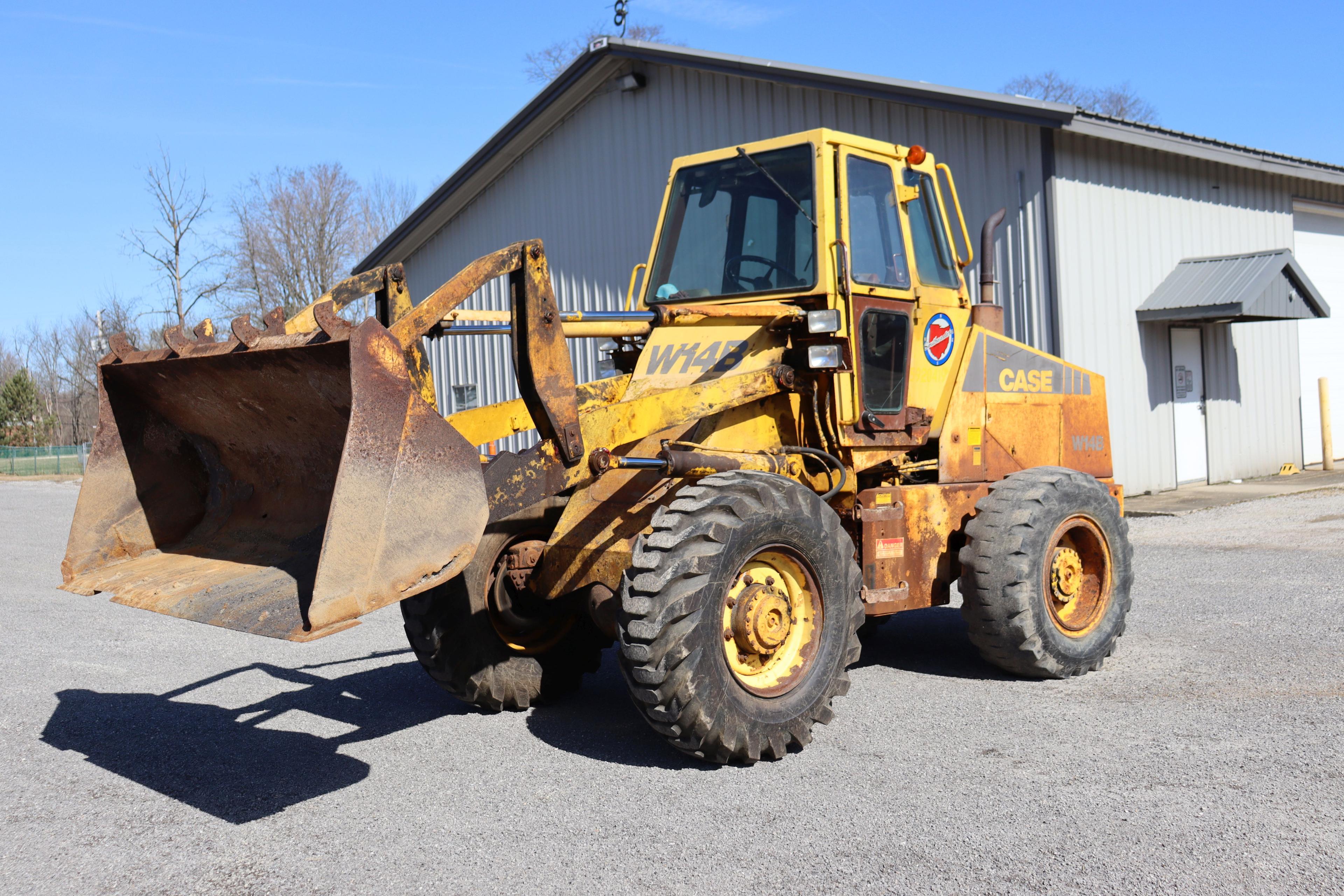 1990  Case  W14B wheel loader, 6,187 hours, serial number - JAB008808