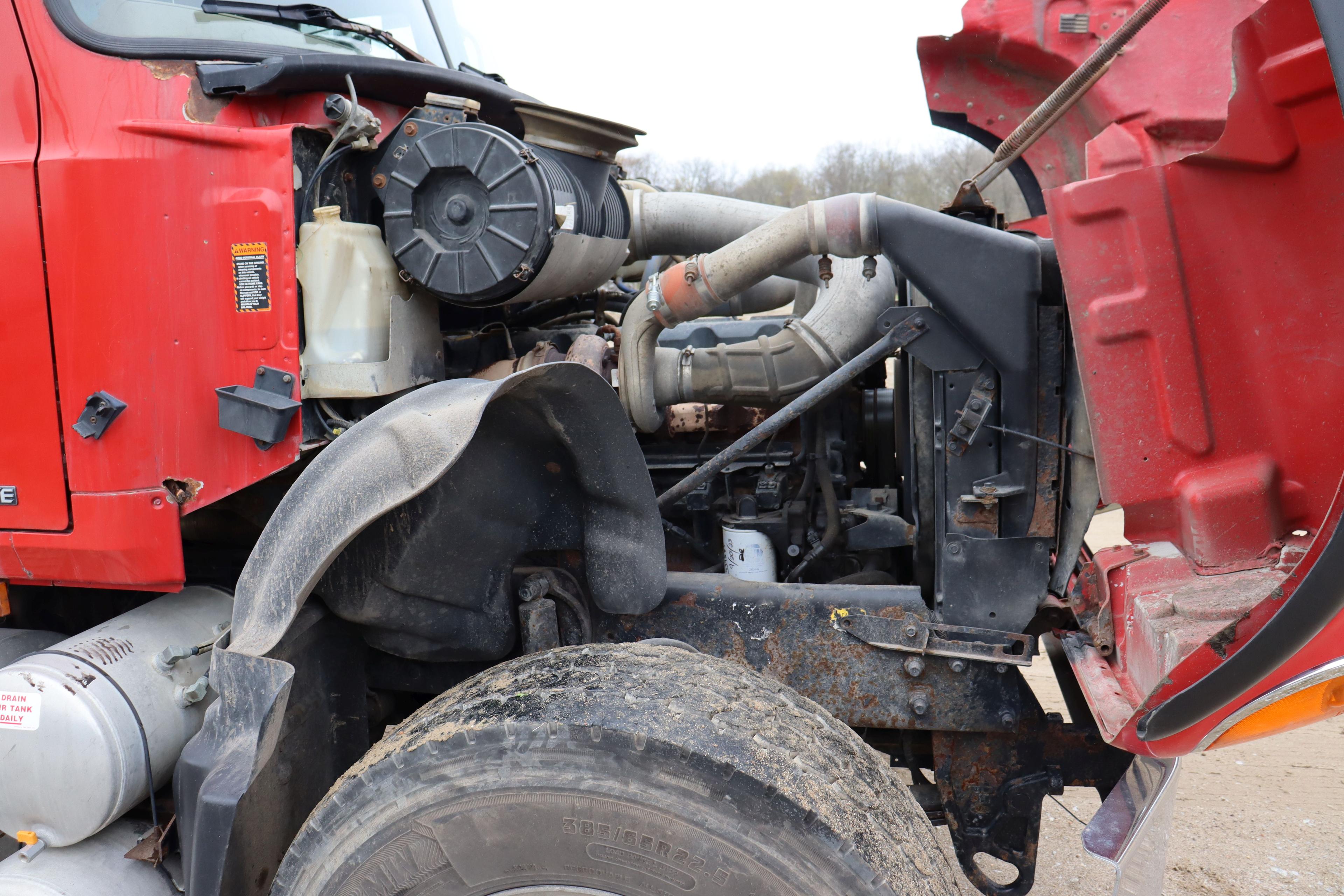 2006 Mack Granite tandem axel dump truck, 541,175 miles, VIN 1M2AG11C97M063725,