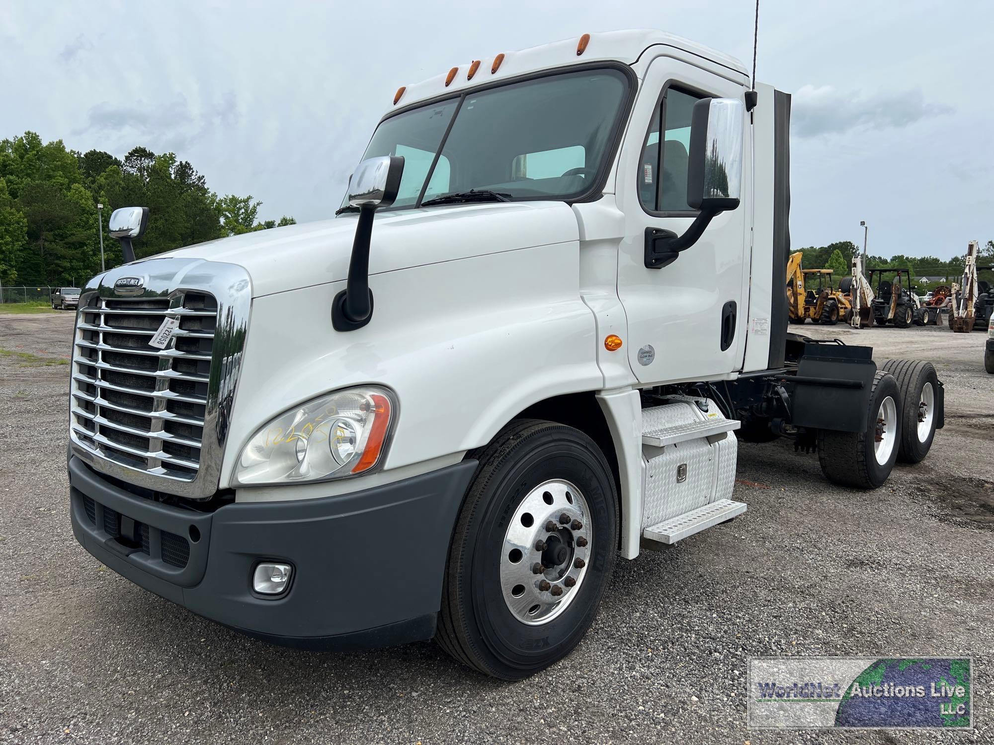 2016 FREIGHTLINER CASCADIA 125 6x2 DAY CAB ROAD TRACTOR, VIN # 1FUGGEDV6GLHB3935