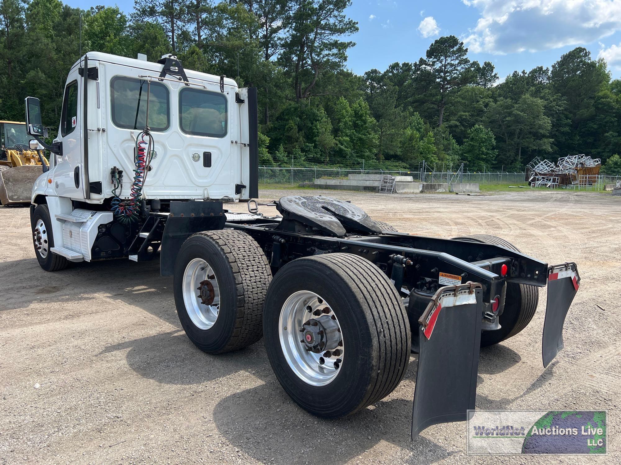 2016 FREIGHTLINER CASCADIA 6x2 DAY CAB ROAD TRACTOR, VIN # 1FUGGEDV4GLHB3934