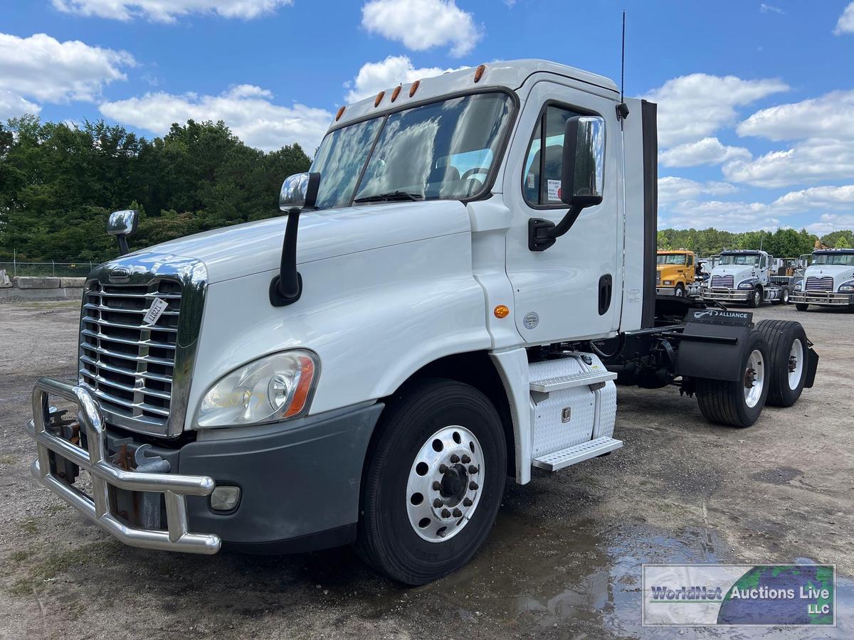 2016 FREIGHTLINER CASCADIA 6x2 DAY CAB ROAD TRACTOR, VIN # 1FUGGEDV3GLHB4007