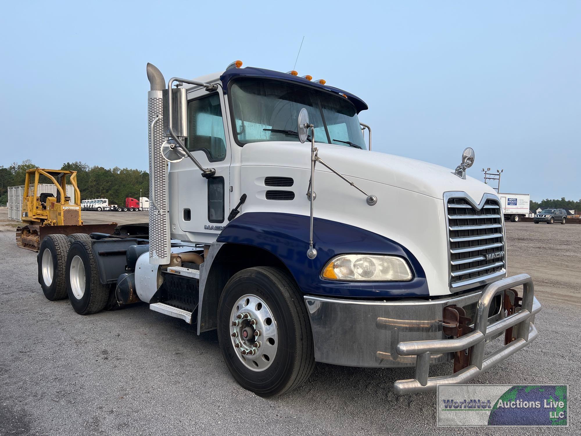 2016 MACK CXU613 DAY CAB ROAD TRACTOR, VIN # 1M1AW21YXGM054783