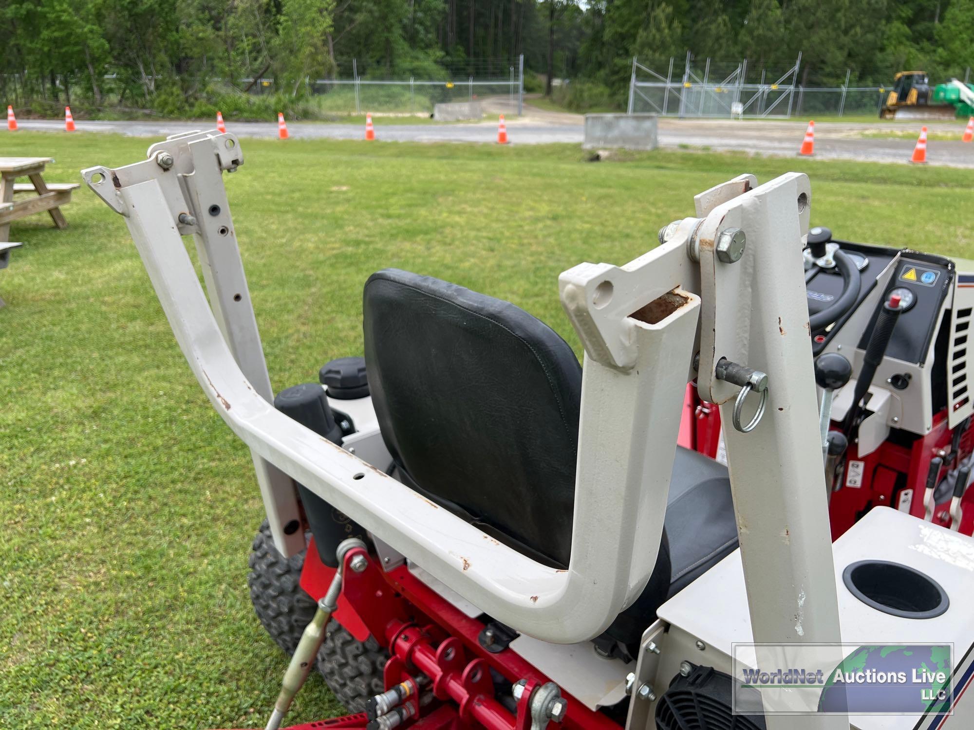 VENTRAC 4500Z ARTICULATING TRACTOR CONTOUR MOWER SN-AJ04613