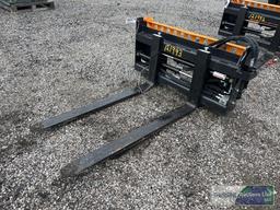 2023 WOLVERINE PFA-11-3300G HYDRAULIC PALLET FORKS SN-ZW03066