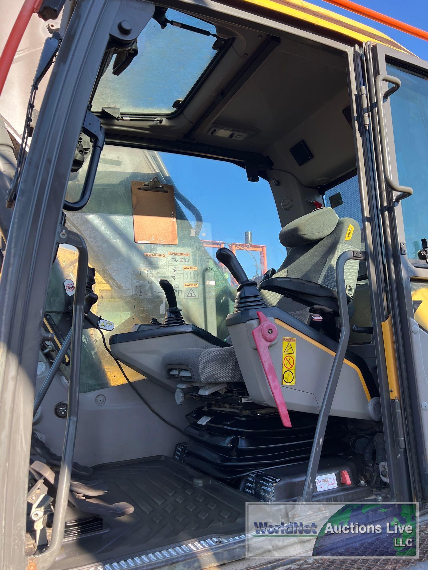 2018 VOLVO EC380EL HYDRAULIC EXCAVATOR SN-VCEC380EC00311231