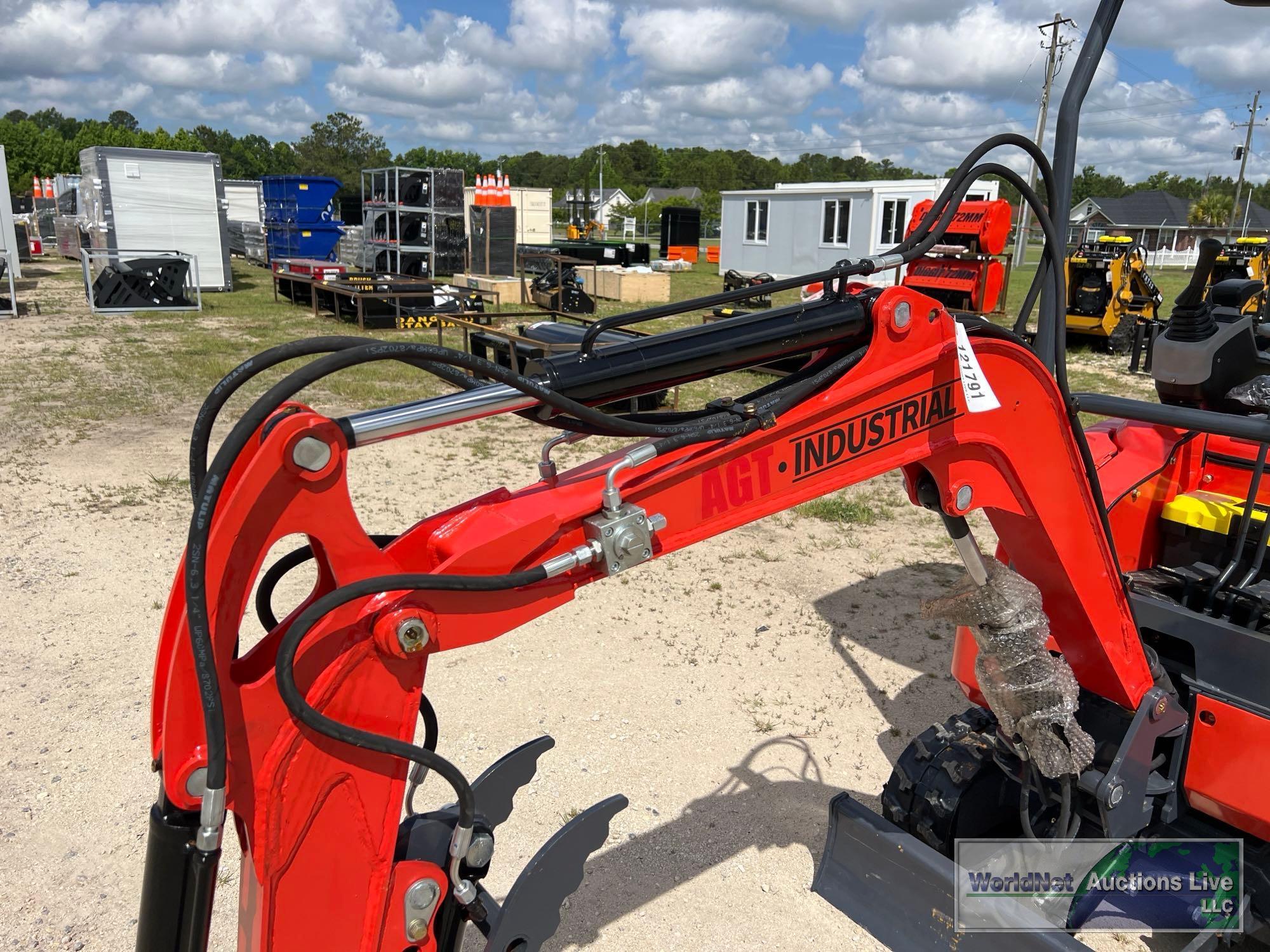 2024 AGT-INDUSTRIAL QK18K-C MINI-EXCAVATOR SN-QK18KC20240317001