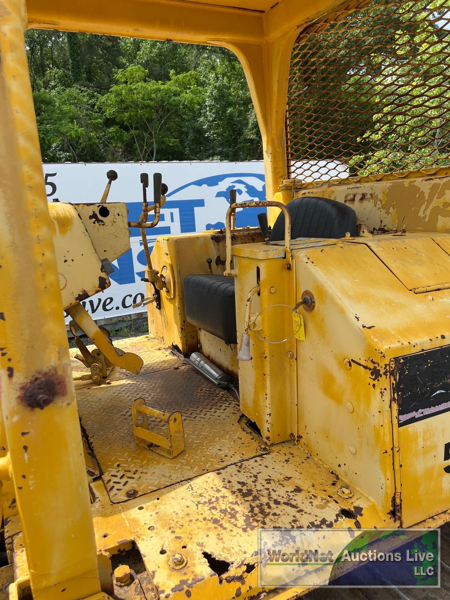 CATERPILLAR D5B CRAWLER DOZER SN-8P2150